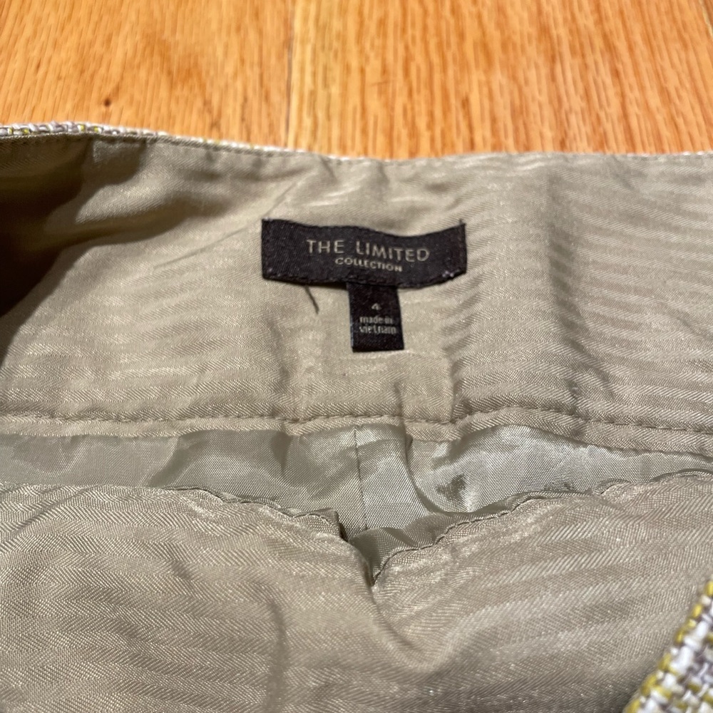 The limited pencil skirt size 4 - Picture 2 of 2